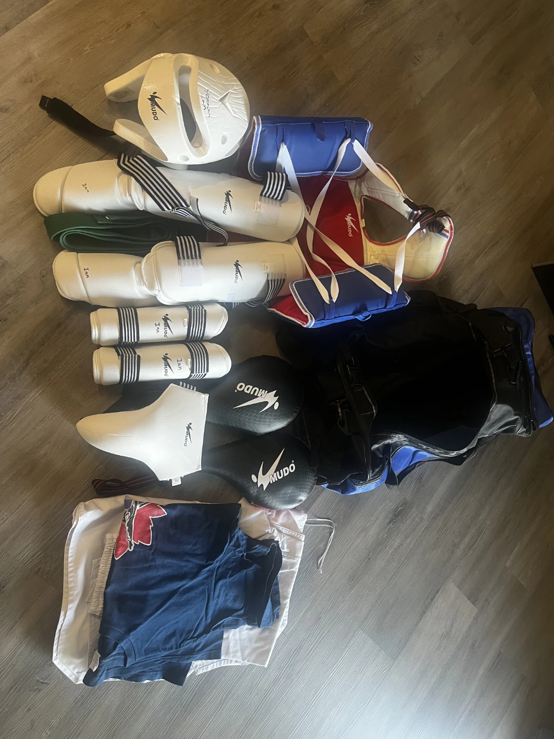 MUDO Taekwondo Sparring Gear Set