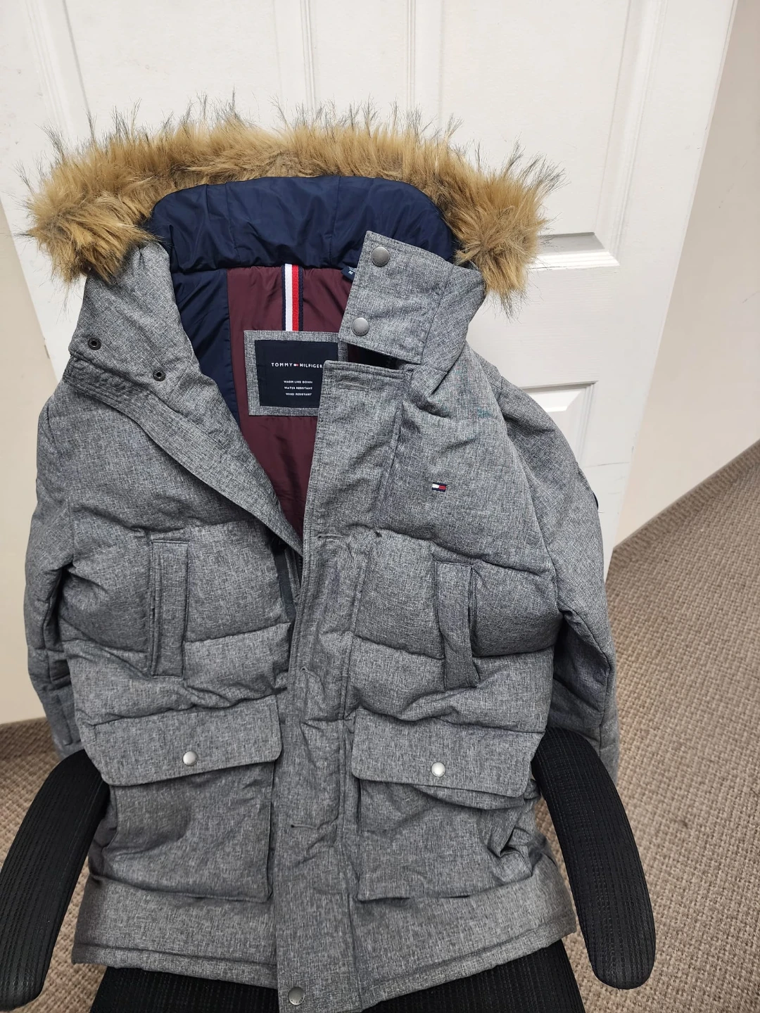 Tommy Hilfiger Grey Winter Jacket with Fur Hood - photo 2