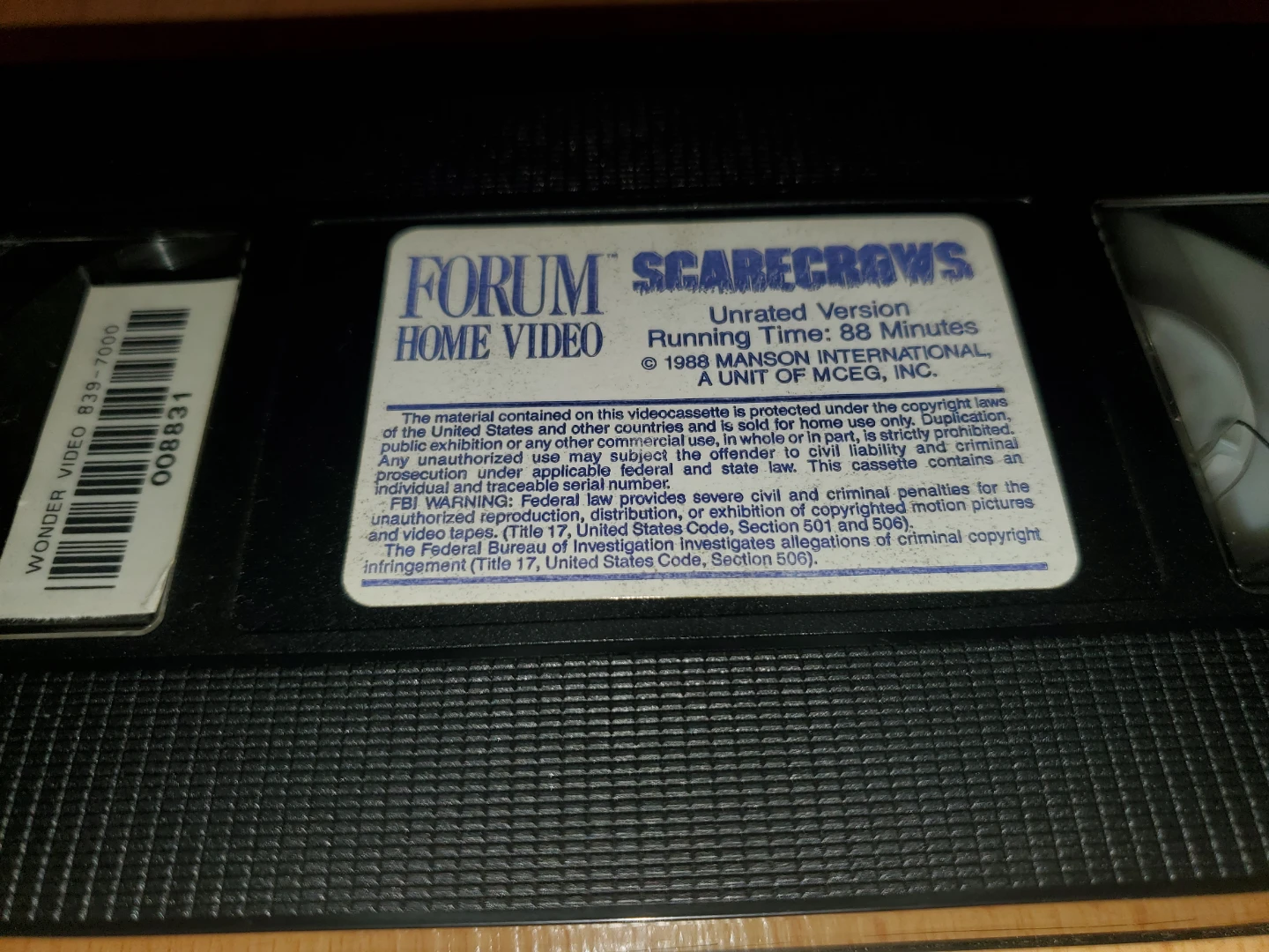 1988 Scarecrows VHS Horror Movie Unrated (ex-rental) - photo 3