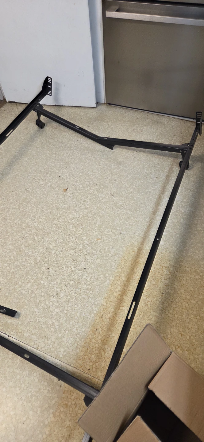 Metal bed frame 🏆 - photo 2