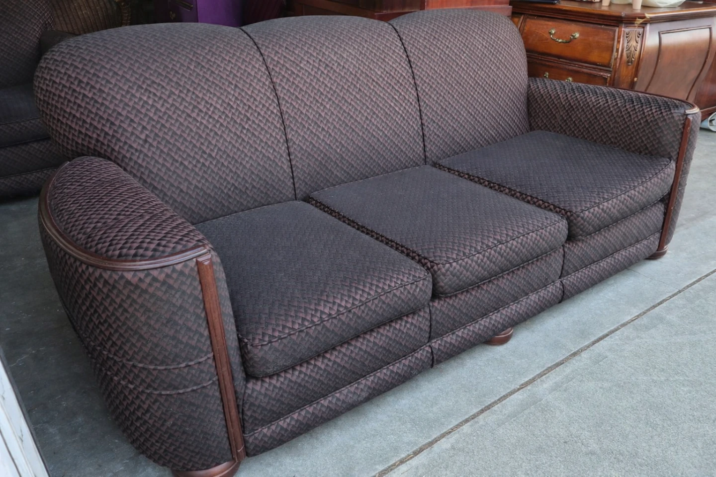 Brown patterned sofa with wood trim - photo 3