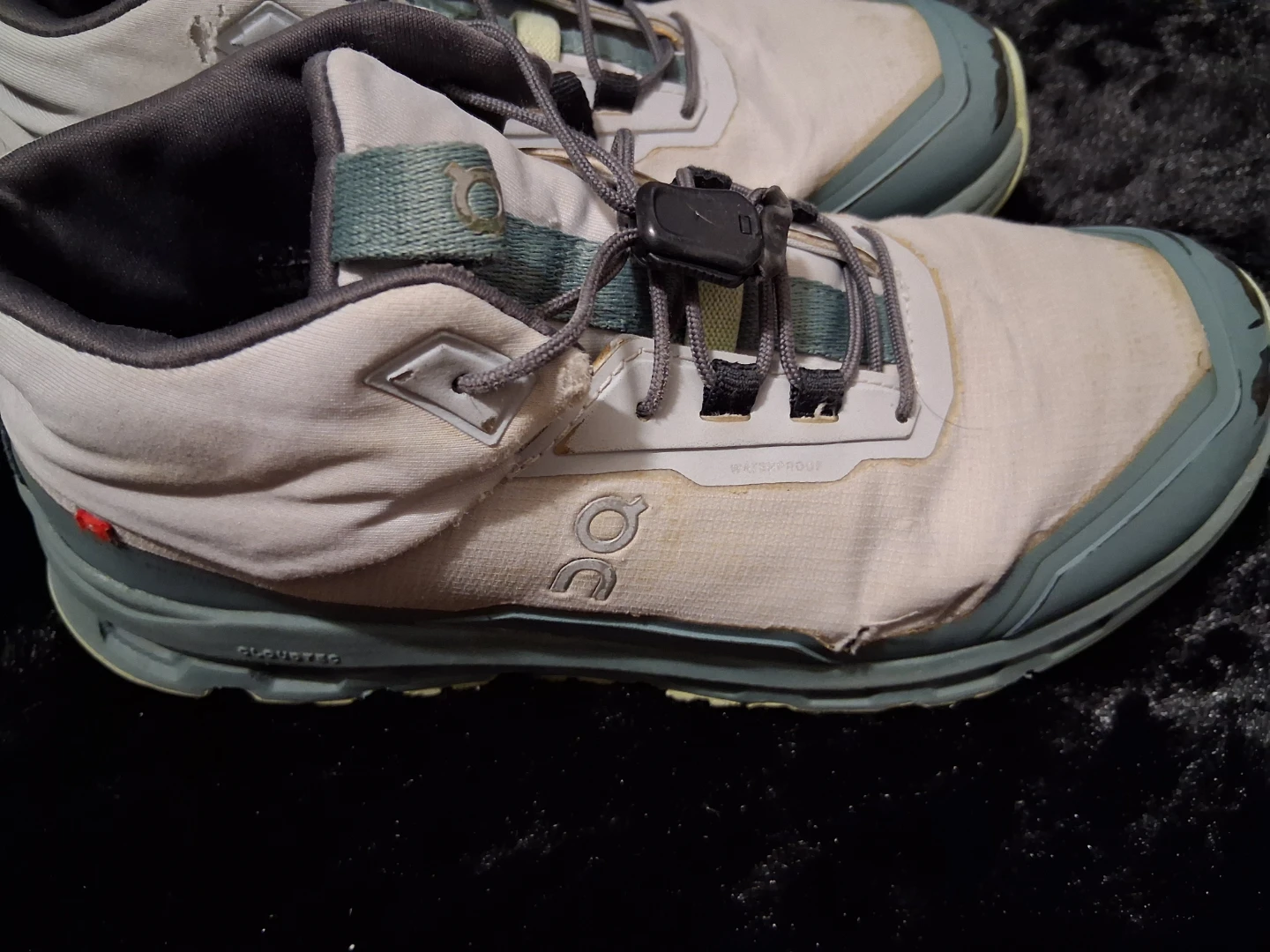 On Cloud Waterproof Hiking Boots - photo 5