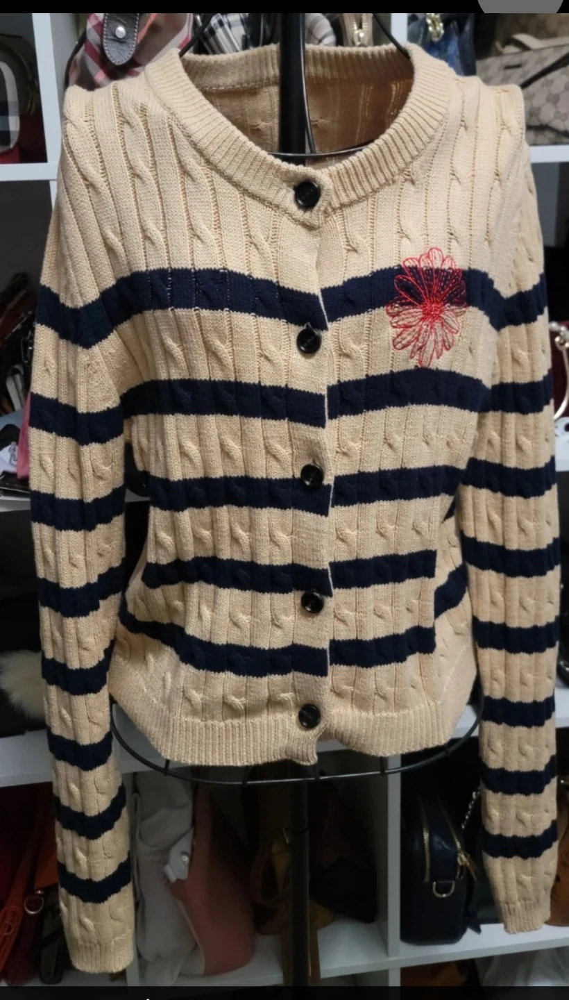 Cream and Navy Striped Cardigan 🏆