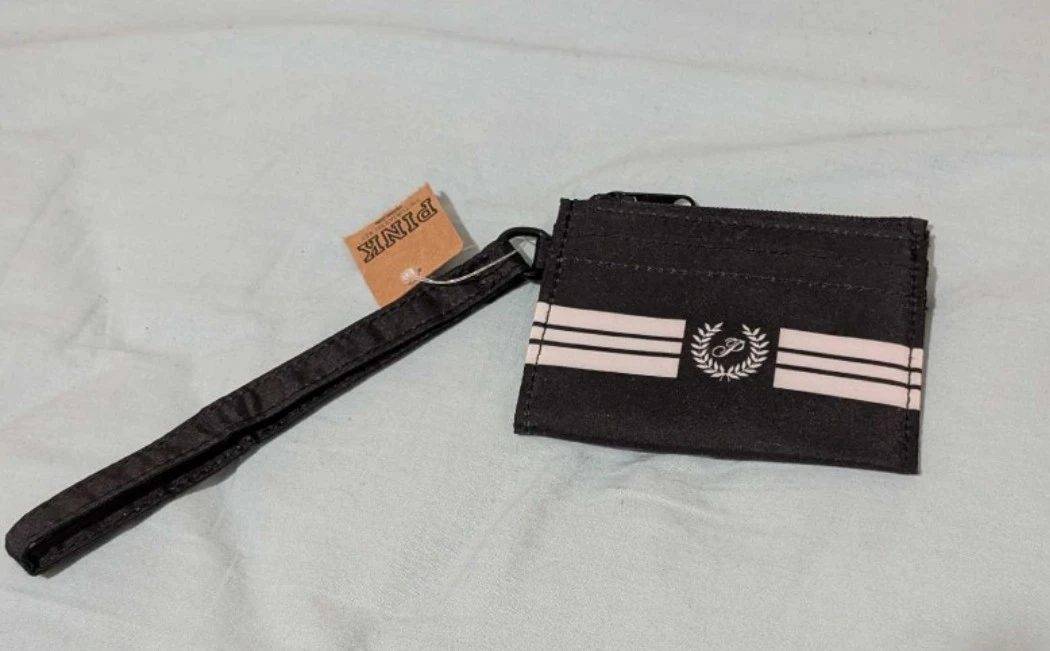 Victoria's Secret PINK card holder (brand new with tag)