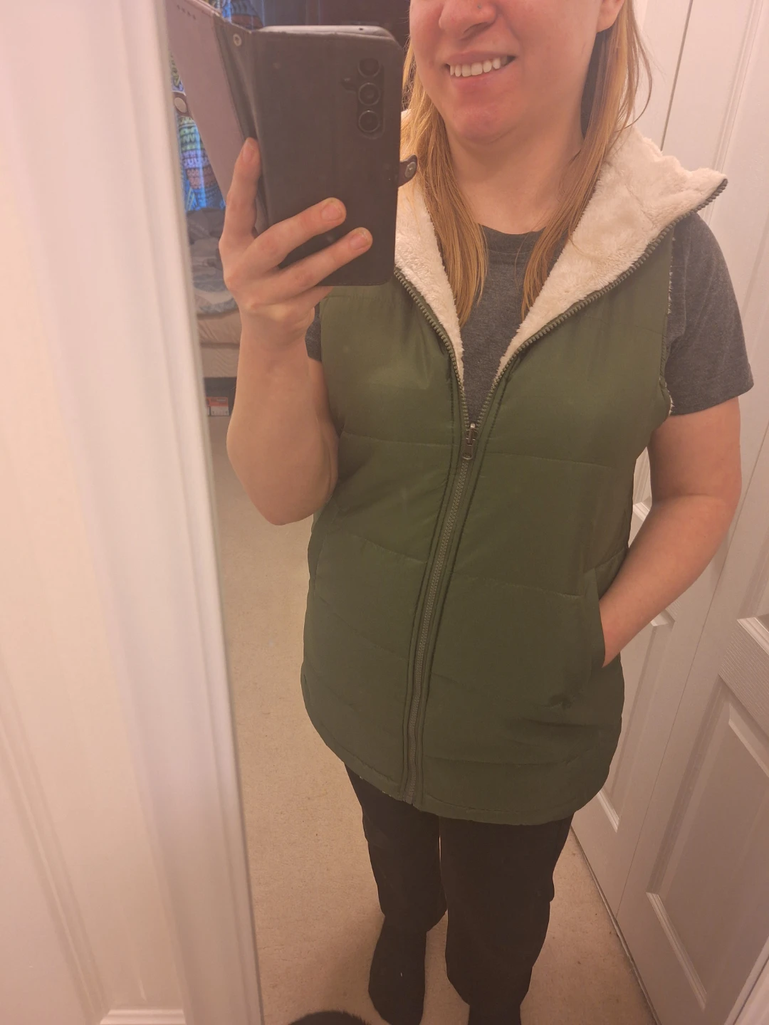 NEW Reversible Green Puffer Vest with Sherpa Lining - photo 5