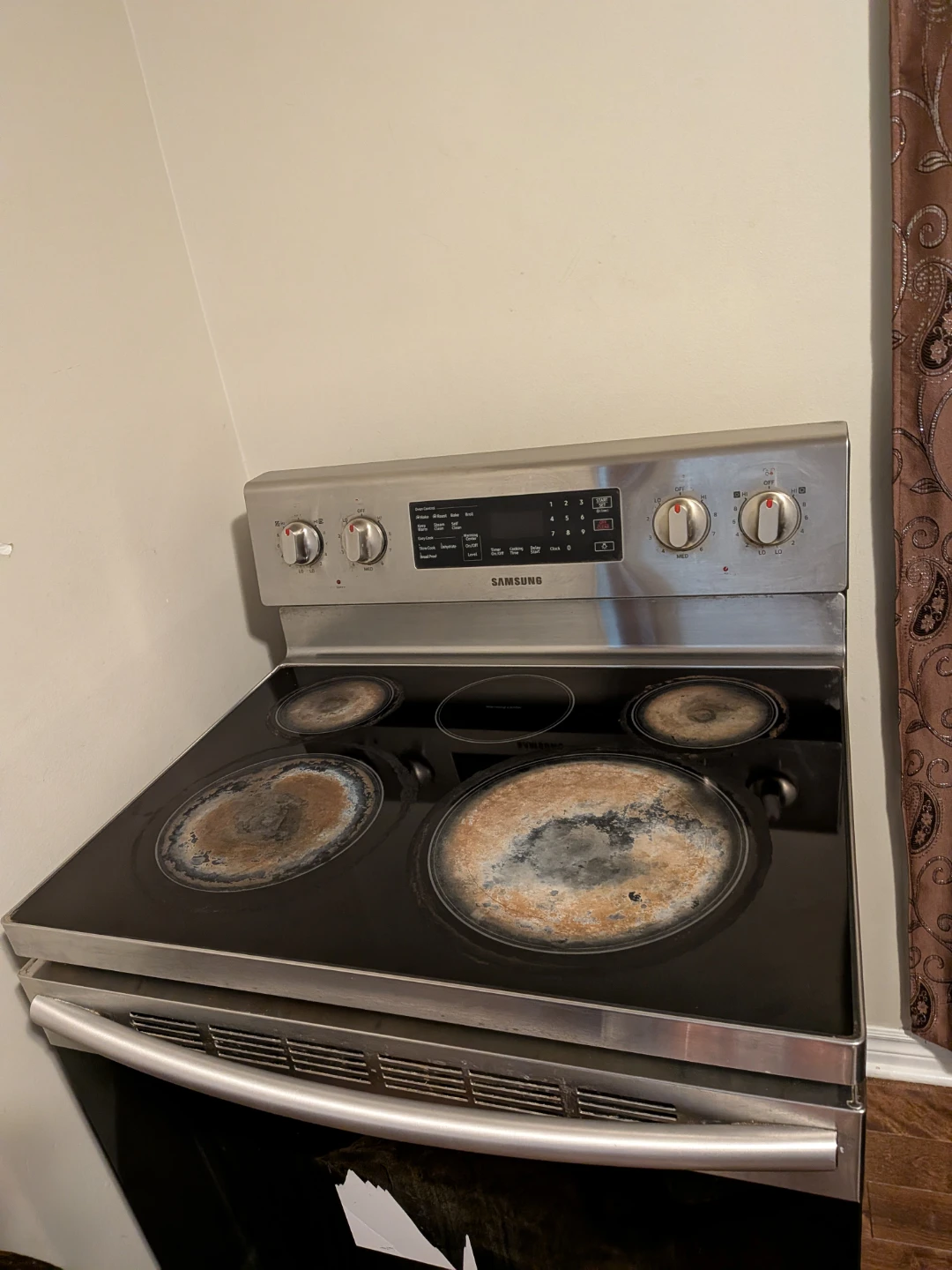 Samsung Electric Stove with Glass Top - photo 2