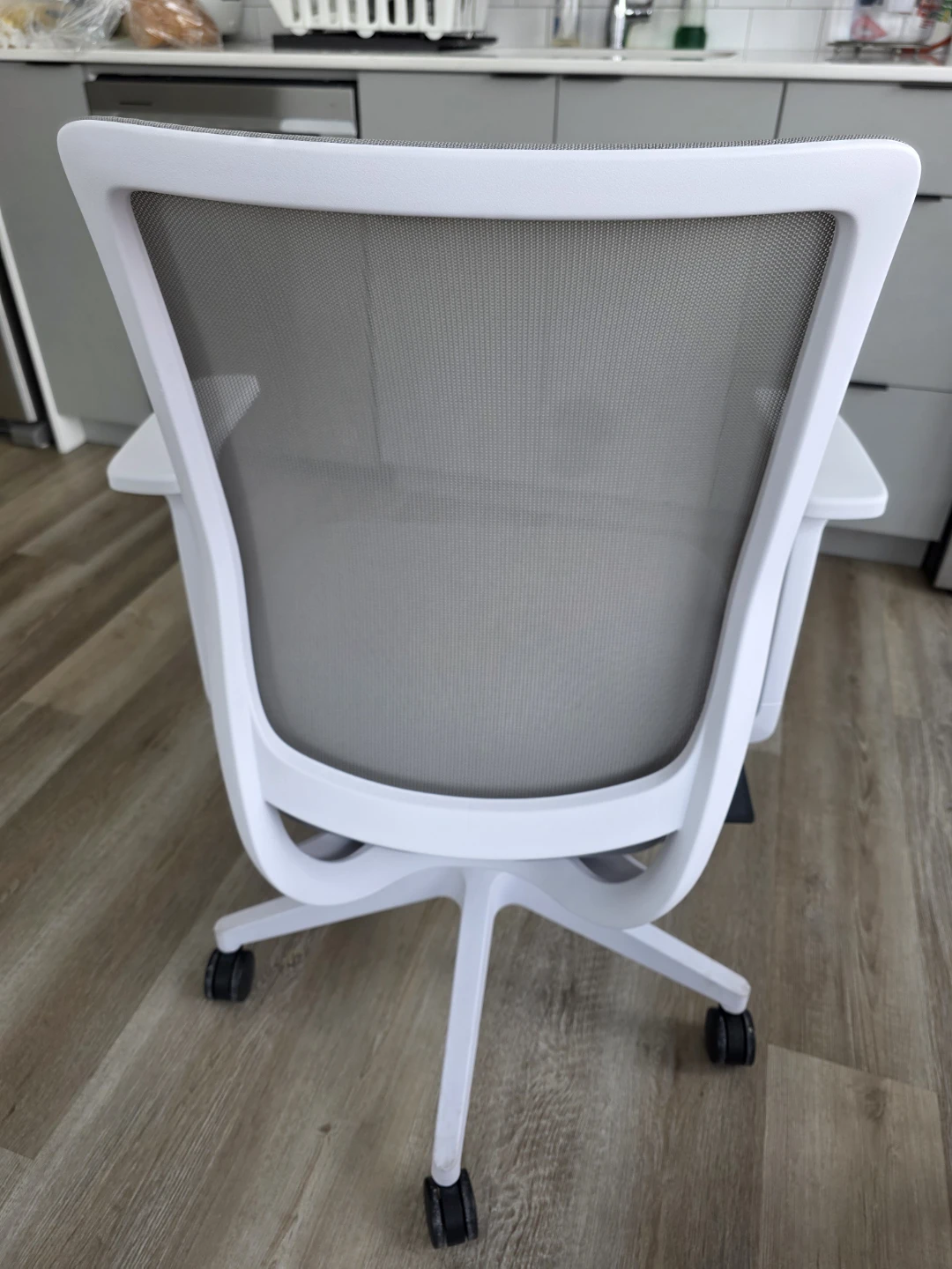 Staples Essentials Ergonomic Task Chair, Grey - photo 2