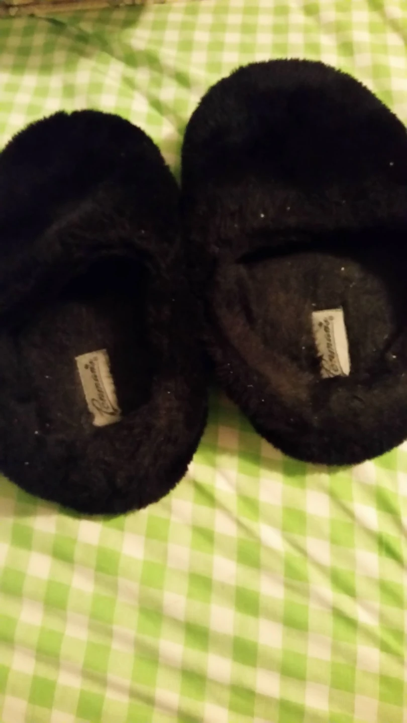 TWO PAIRS OF FUZZY SLIPPERS 🥕