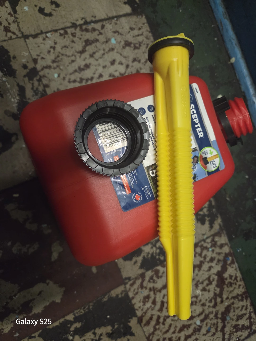 Scepter Self Venting 5L Gasoline Can - photo 5