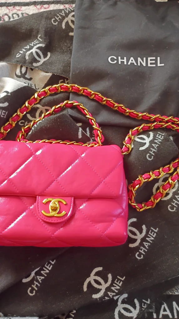 Chanel hot pink purse - photo 2