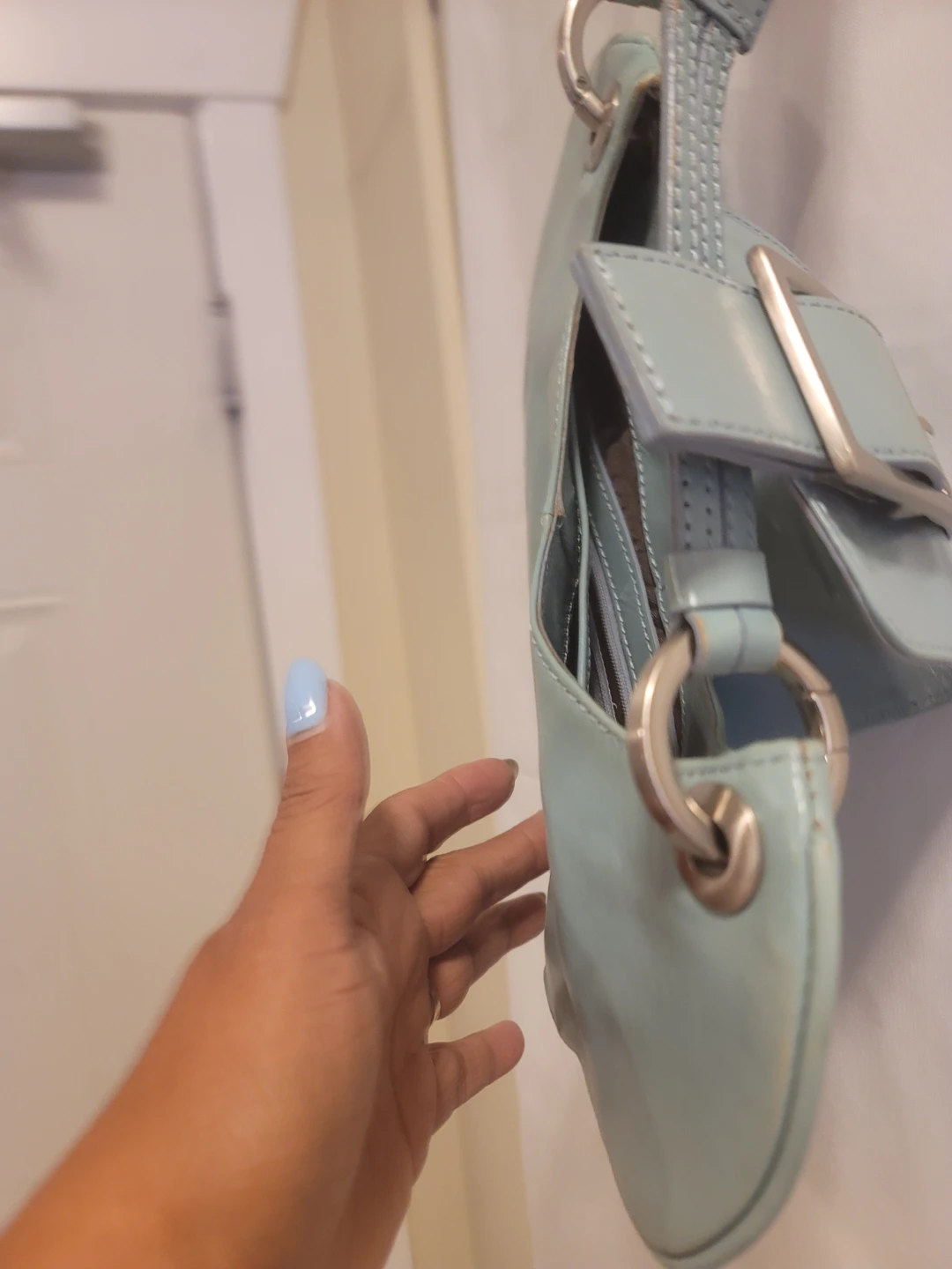 Kenneth Cole Light Blue Leather Shoulder Bag - photo 4