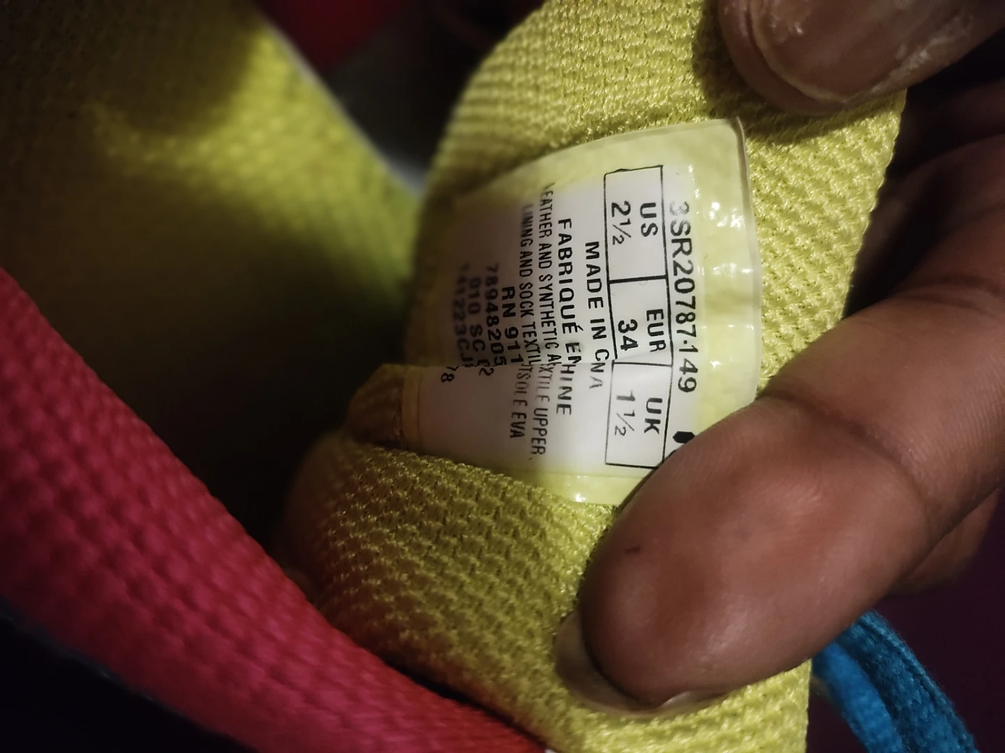Girls Fila Kids Running Shoes Size 2.5 Youth used - photo 5