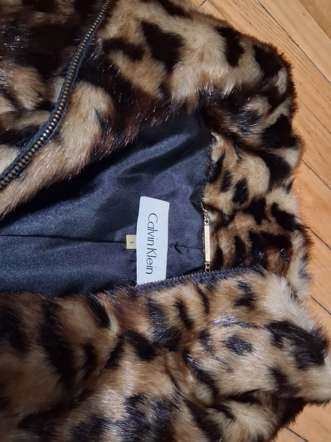 Calvin Klein Leopard Print Faux Fur Vest - Size L - photo 4