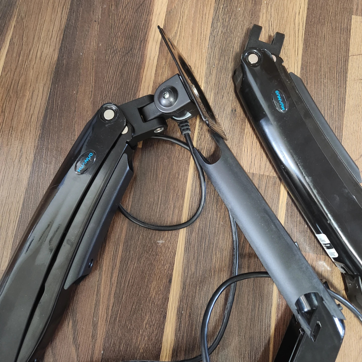 HUANUO Dual Monitor Desk Mount - photo 2