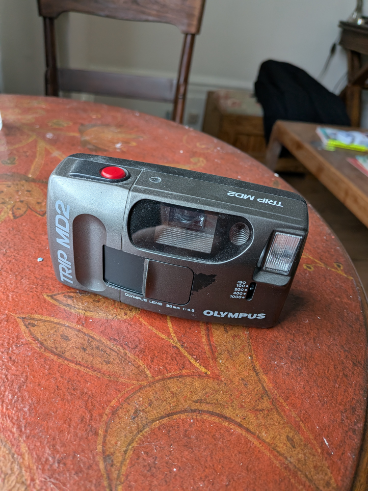 Olympus Trip MD2 35mm Film Camera - photo 2