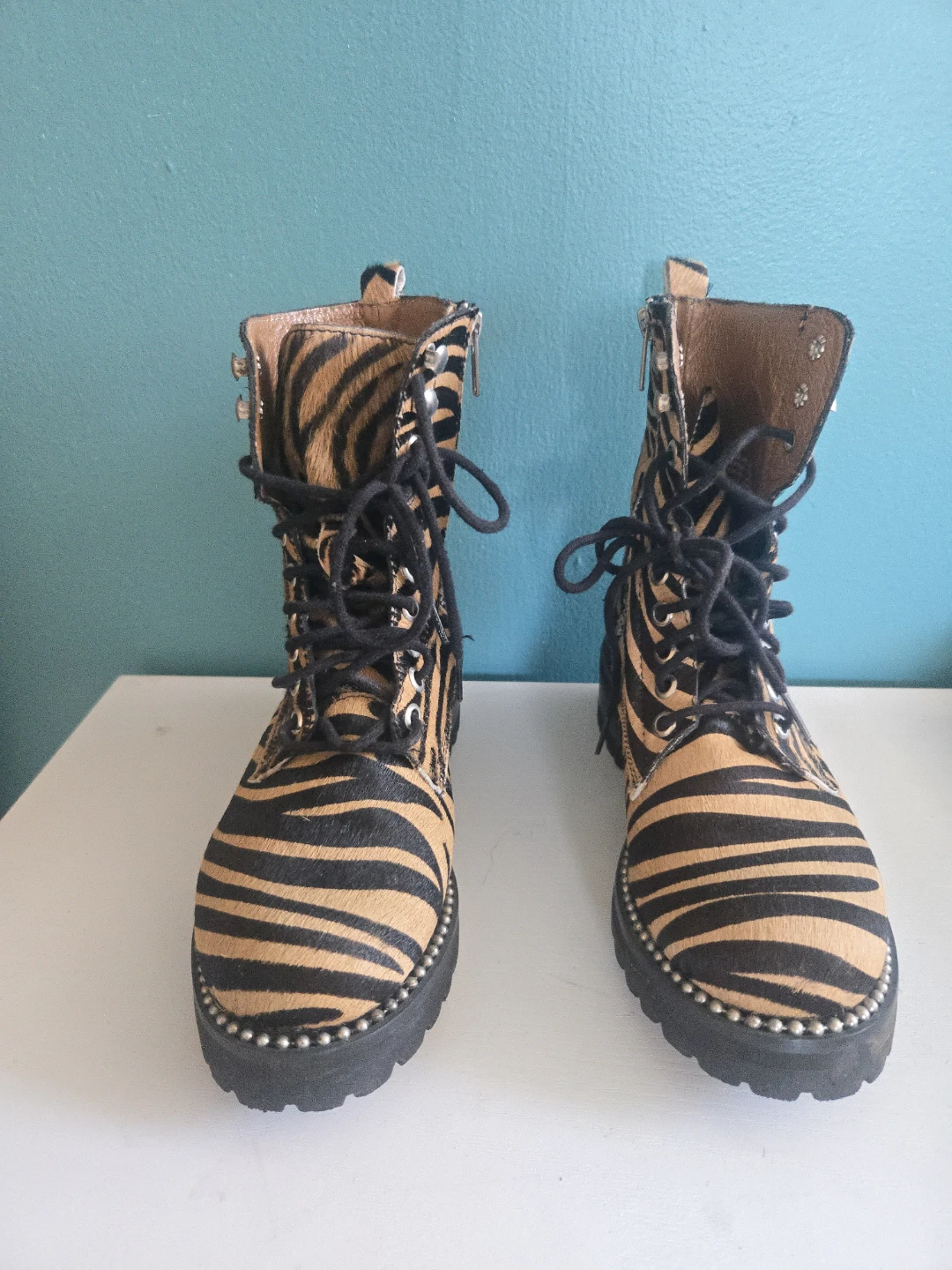 AQUA AQ-JAX Women's Combat Boots Size 6.5 M Zebra Print