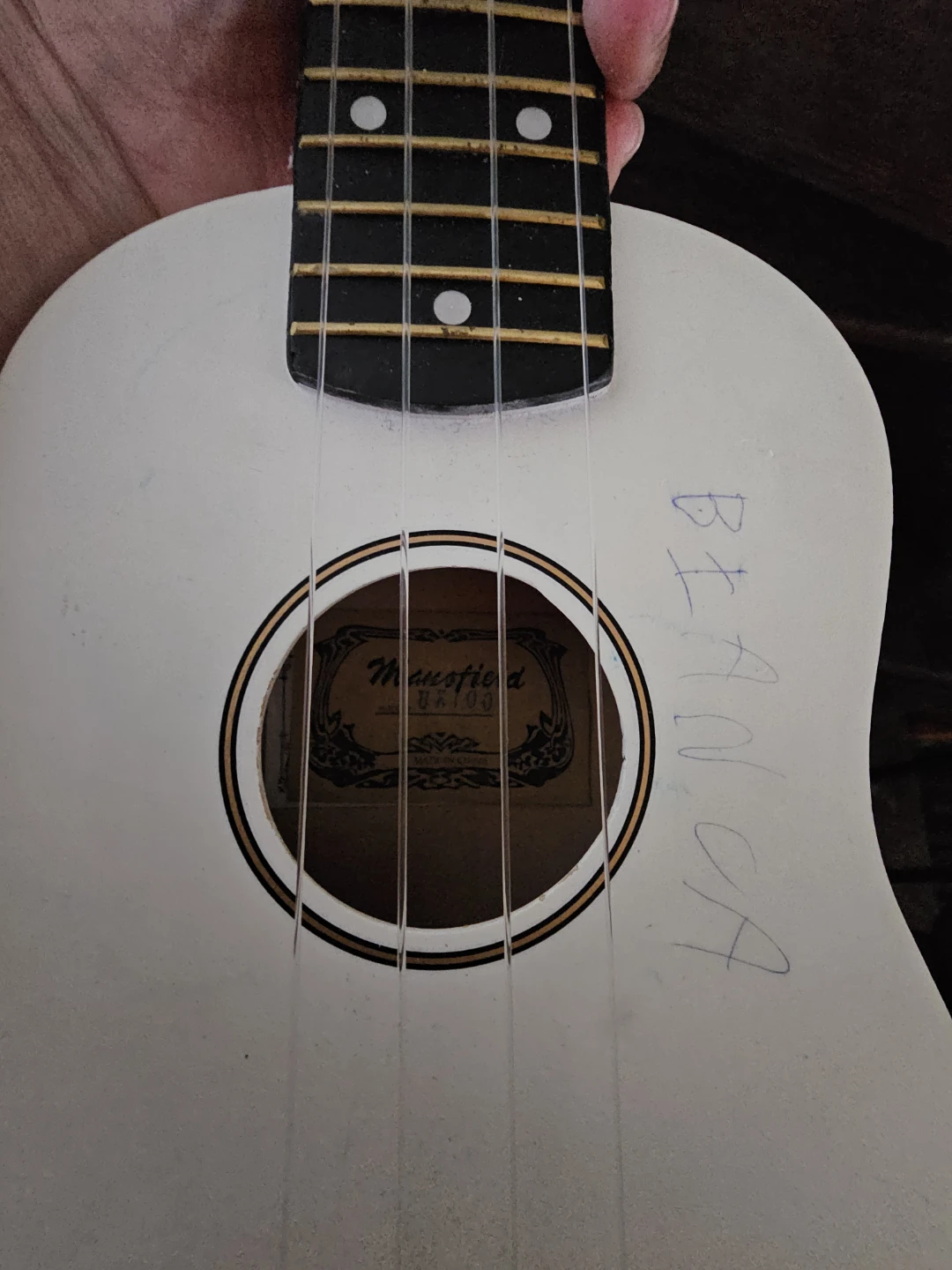 White Mansfield Ukulele ( Bathurst and Finch ) - photo 3