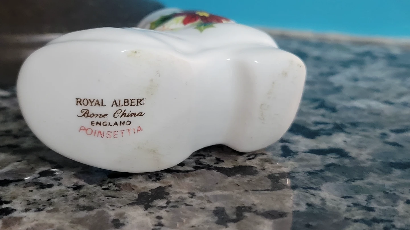 Royal Albert Poinsettia Boot Trinket Dish - photo 3