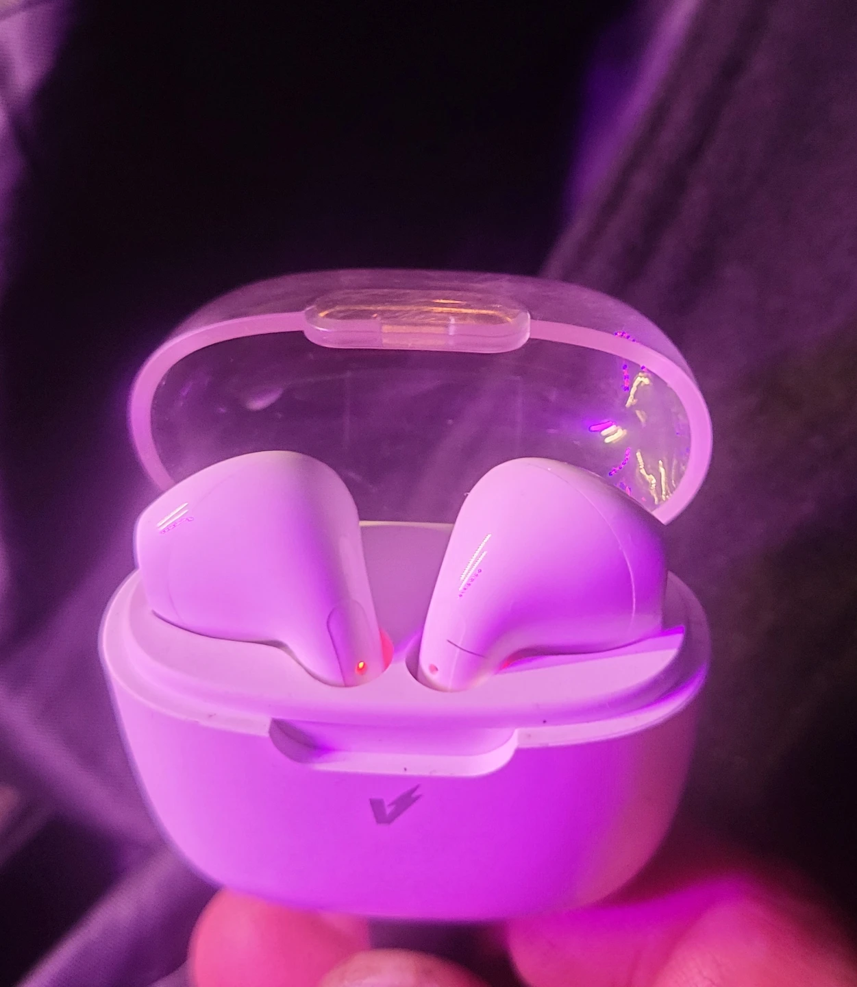 White Wireless Earbuds with Charging Case