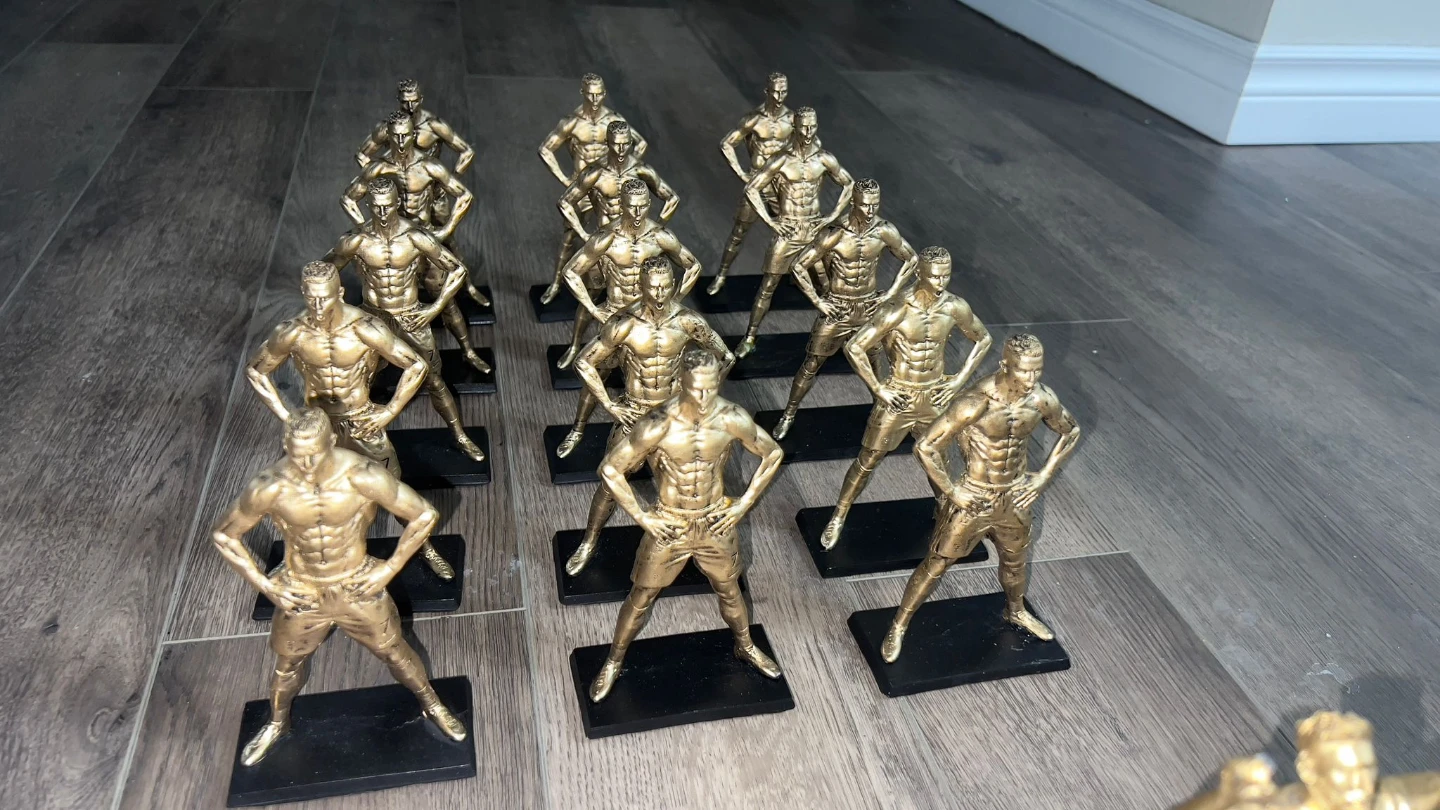 Cristiano Ronaldo Gold Trophy Figure - photo 3