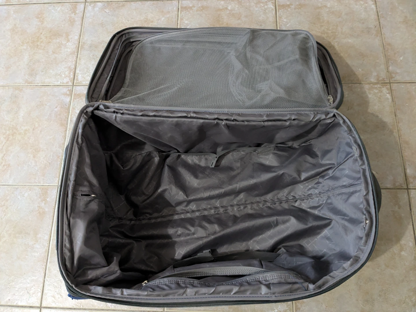 Samsonite Blue & Grey Rolling Suitcase - photo 4