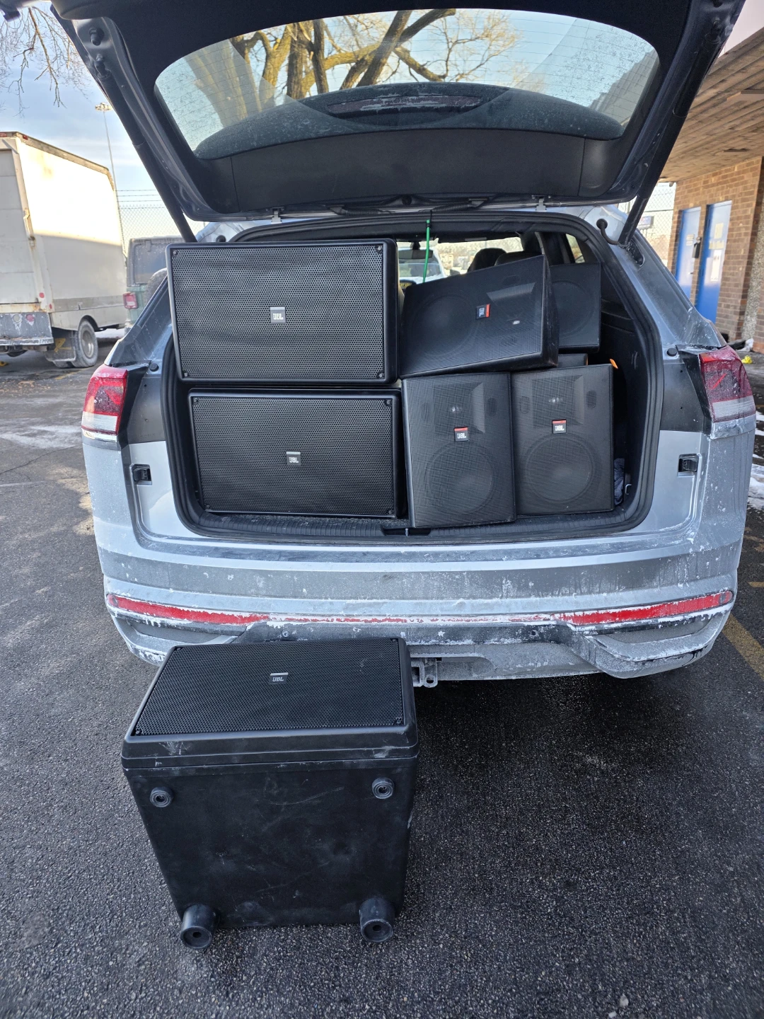 JBL Professional Speakers 3subs & 8 mids!!! All have great sound - photo 3