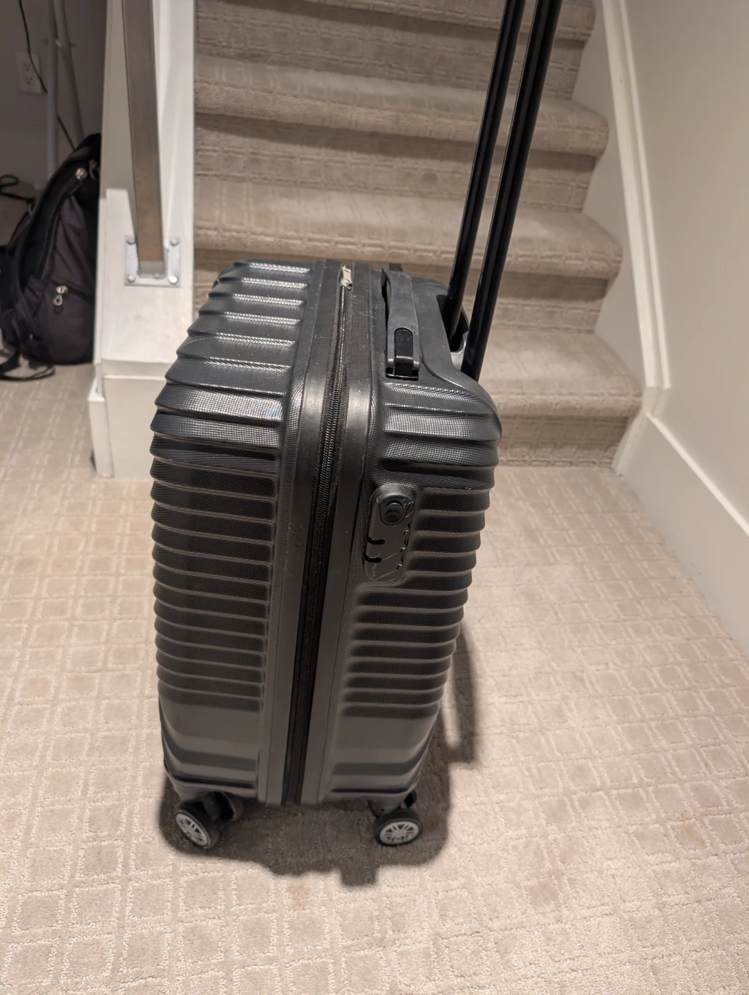 Nuovo Dark Grey Hardside Carry-On Luggage