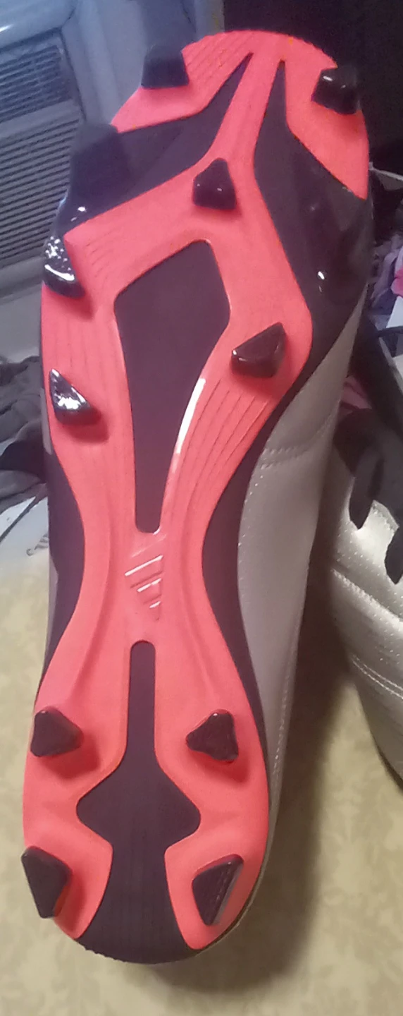 (ASSORTED) including footwear and automotive misc. - photo 4