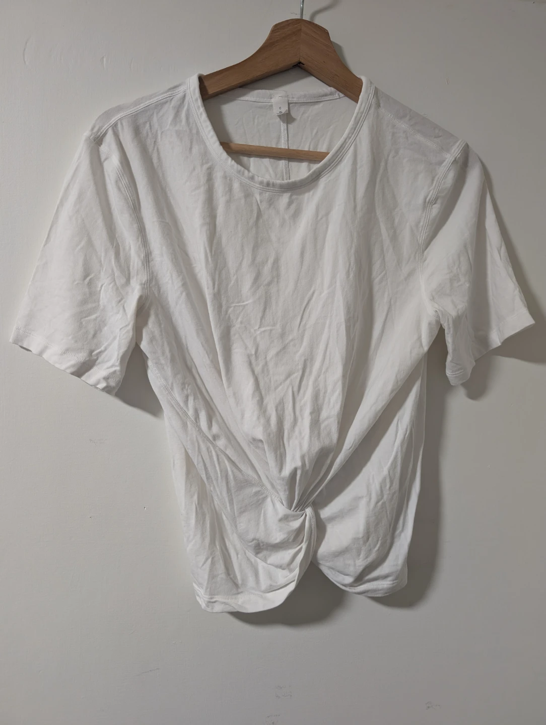 Lululemon White Twist Front T-Shirt Size 6