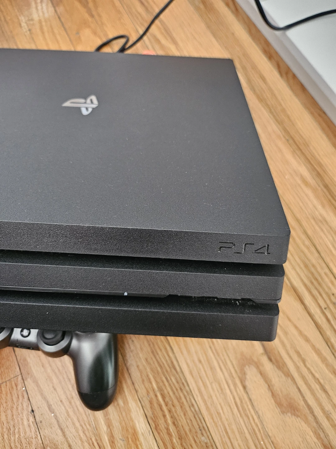 Sony PlayStation 4 Pro 1TB Console - photo 3