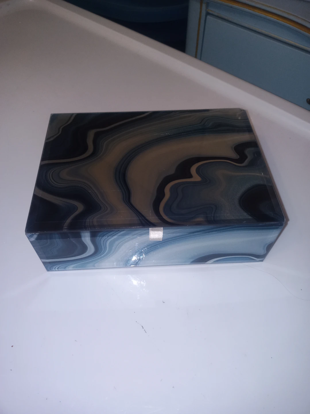 Modern Box