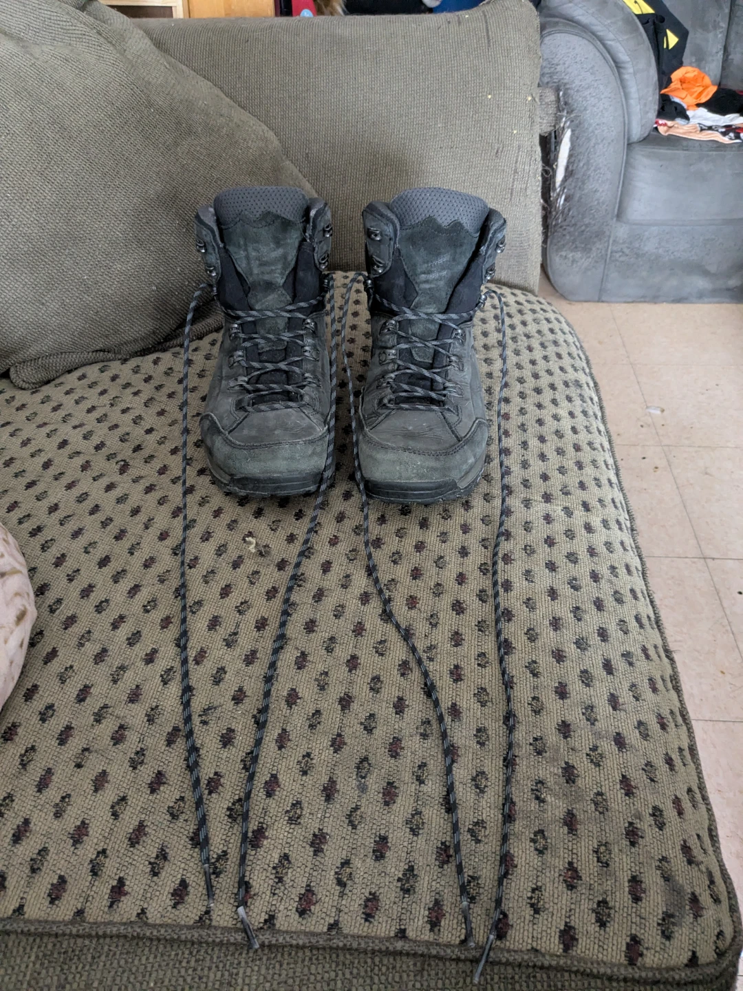 Size 9 mens Hanwag Banks GTX hiking