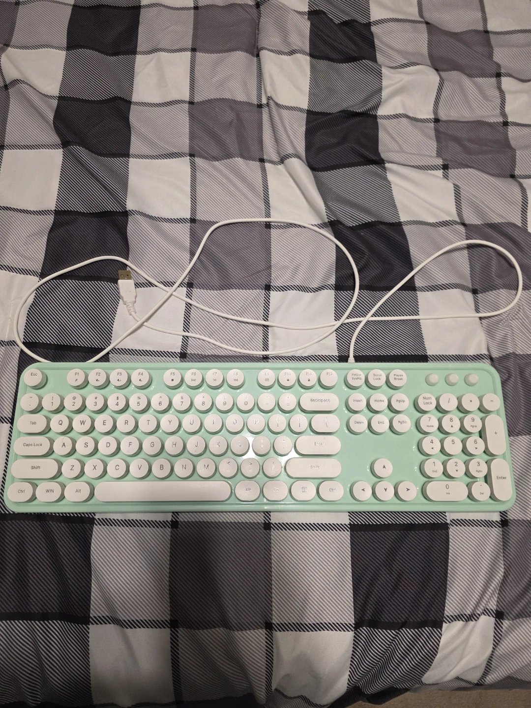 Cute wired keyboard