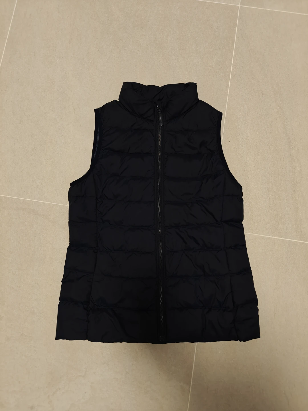 UNIQLO Kids Lightweight Puffer Vest - Navy 🥕
