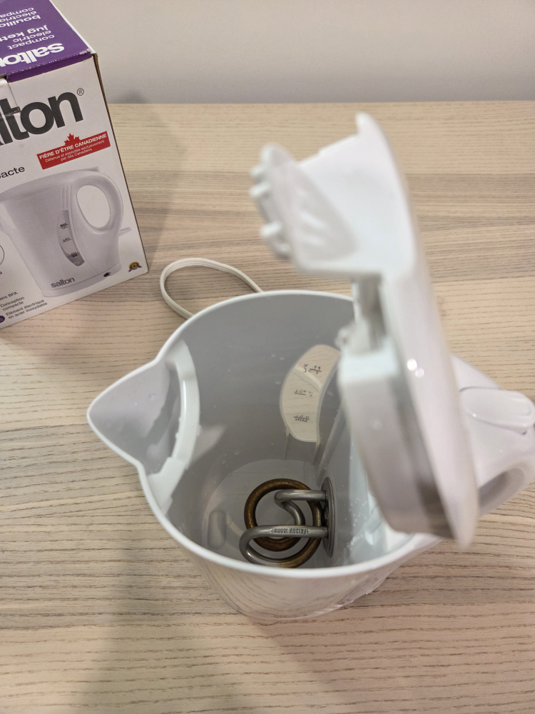 Salton Compact Electric Kettle 1L - photo 2