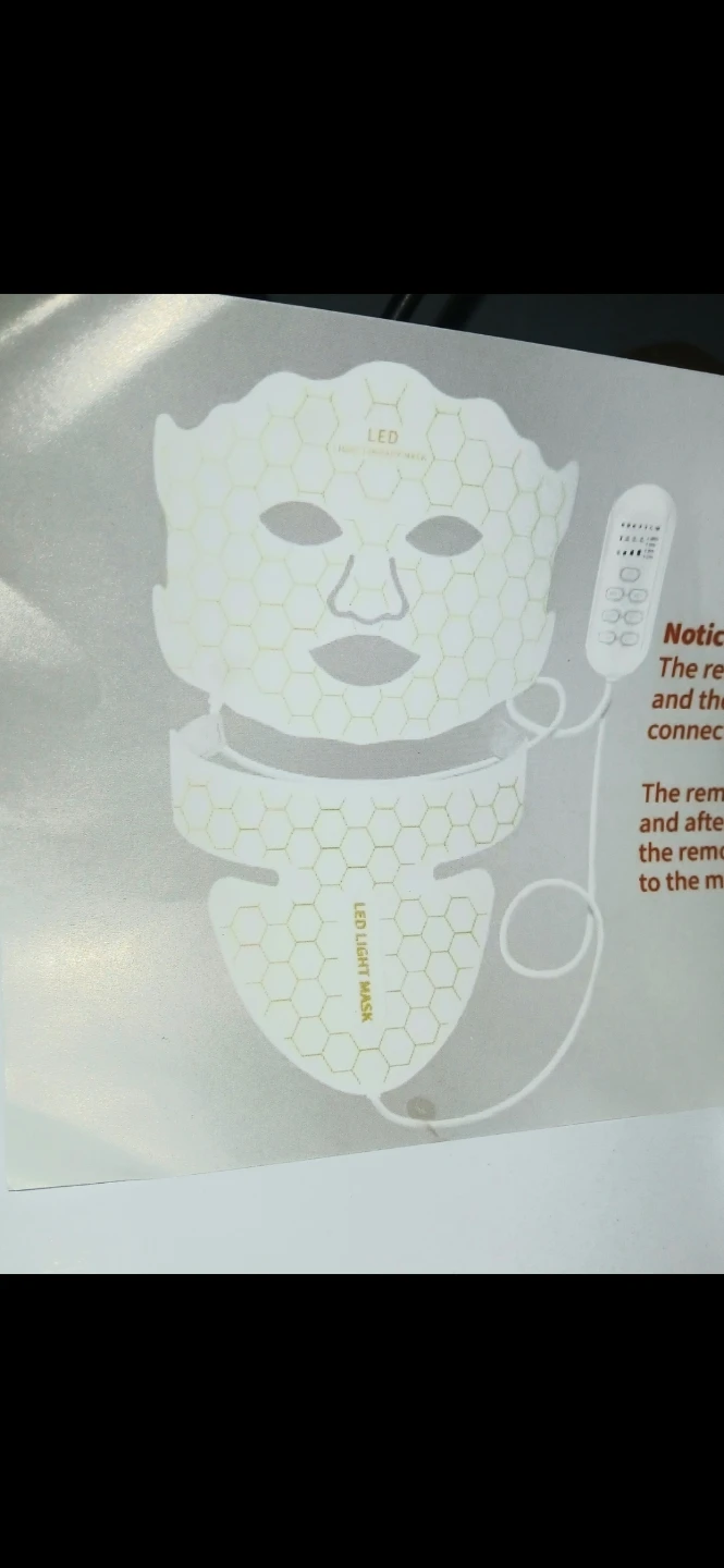 LED Light Therapy Beauty Mask