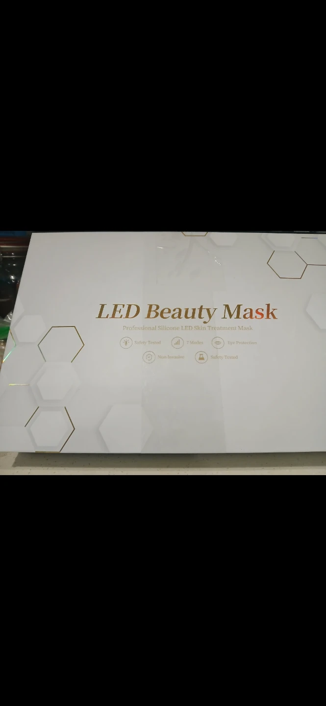 LED Light Therapy Beauty Mask - photo 3