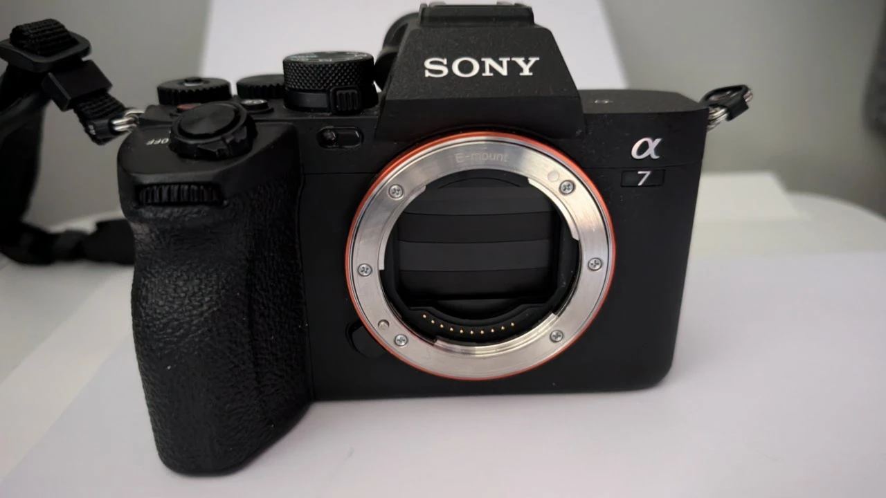 Sony Alpha a74 Mirrorless Camera