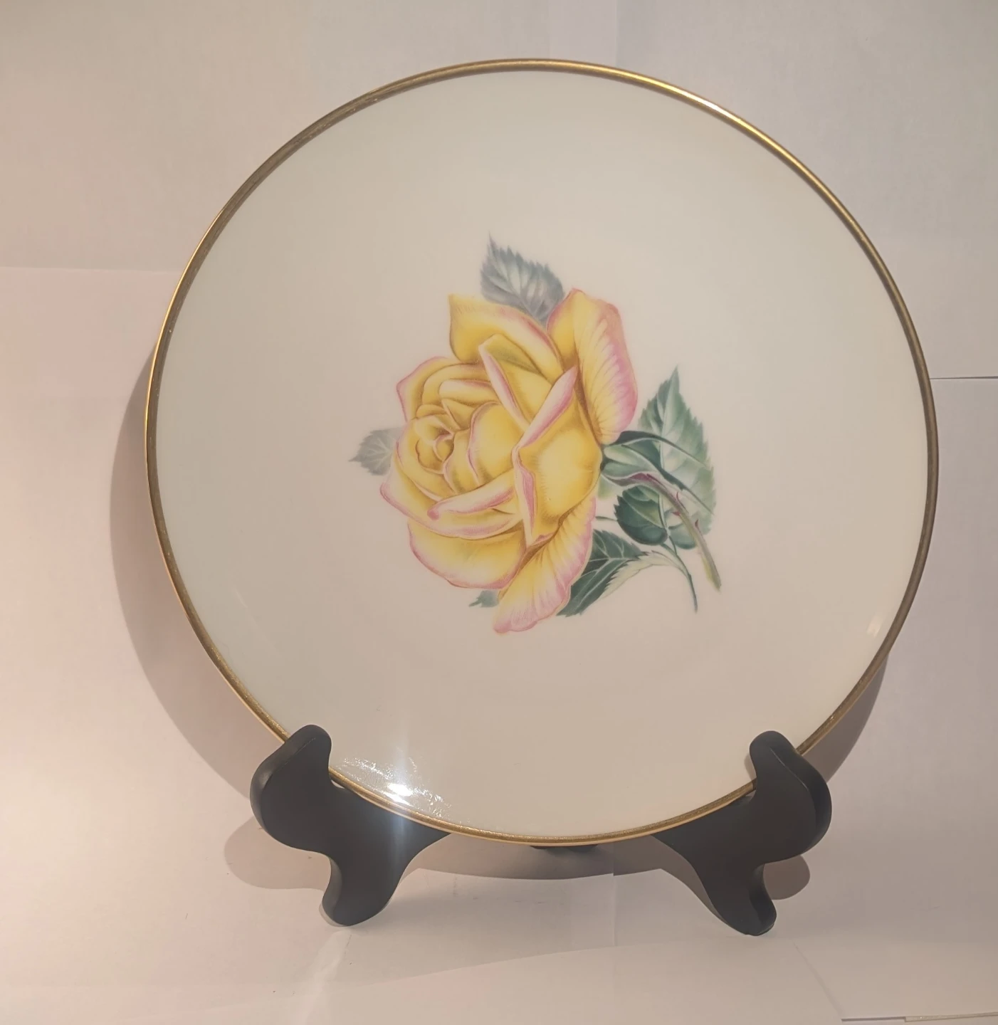 Heinrich Porcelain Plates with Rose Design - photo 2