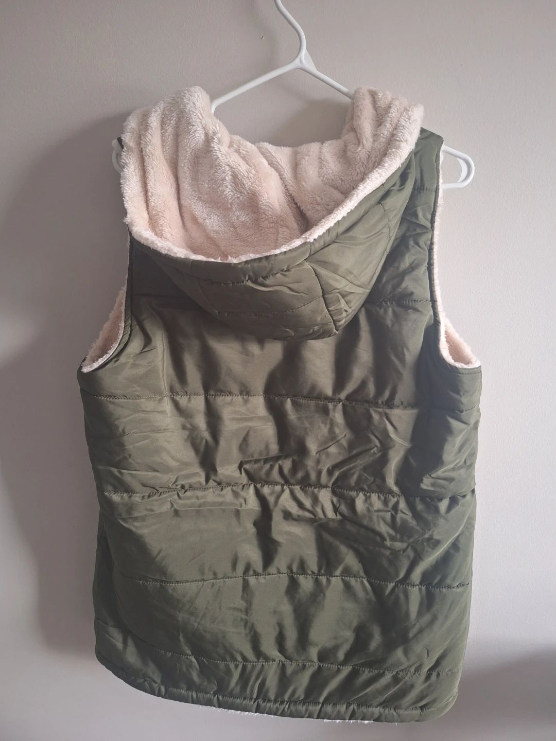 NEW Reversible Green Puffer Vest with Sherpa Lining - photo 2