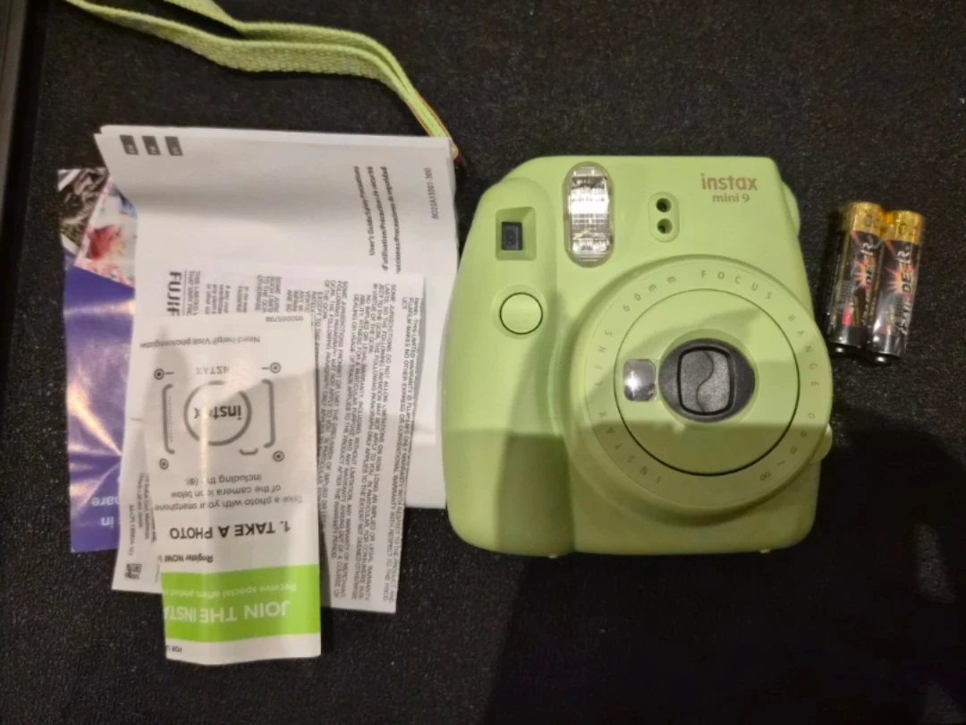 Fujifilm Instax Mini 9 Instant Camera - Lime Green NEW