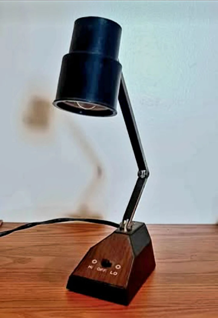 MCM Adjustable Desk Lamp - photo 3