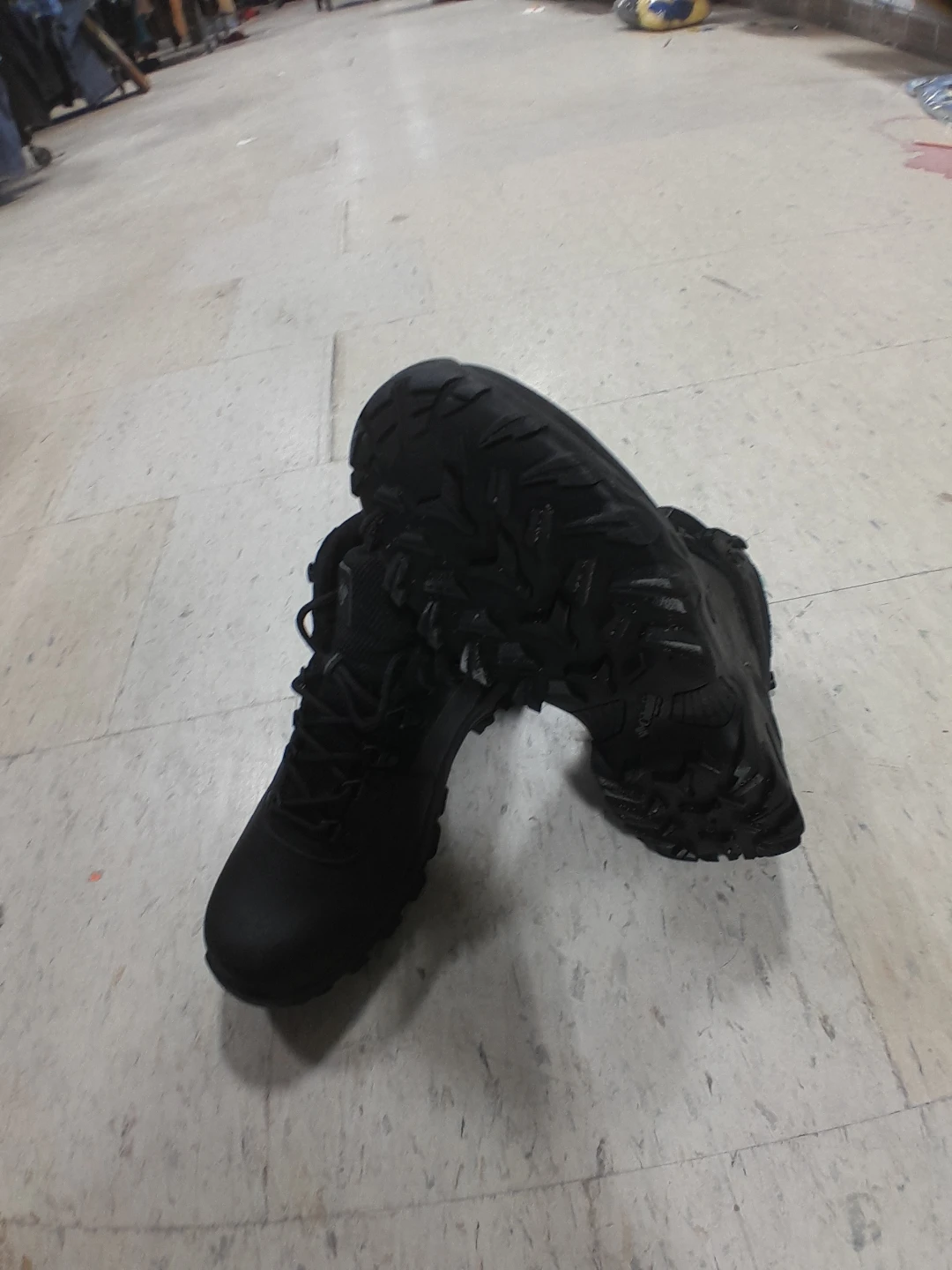 Columbia Black Hiking Boots Men's Size 9 - photo 5