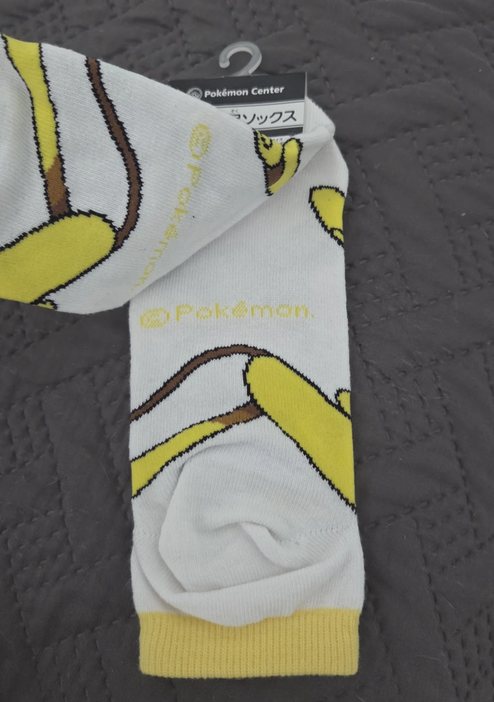 Pokémon Center Raichu Socks - photo 2