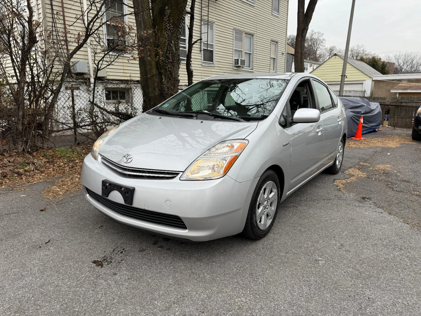 2007 Toyota Prius Advanced Hatchback - photo 2