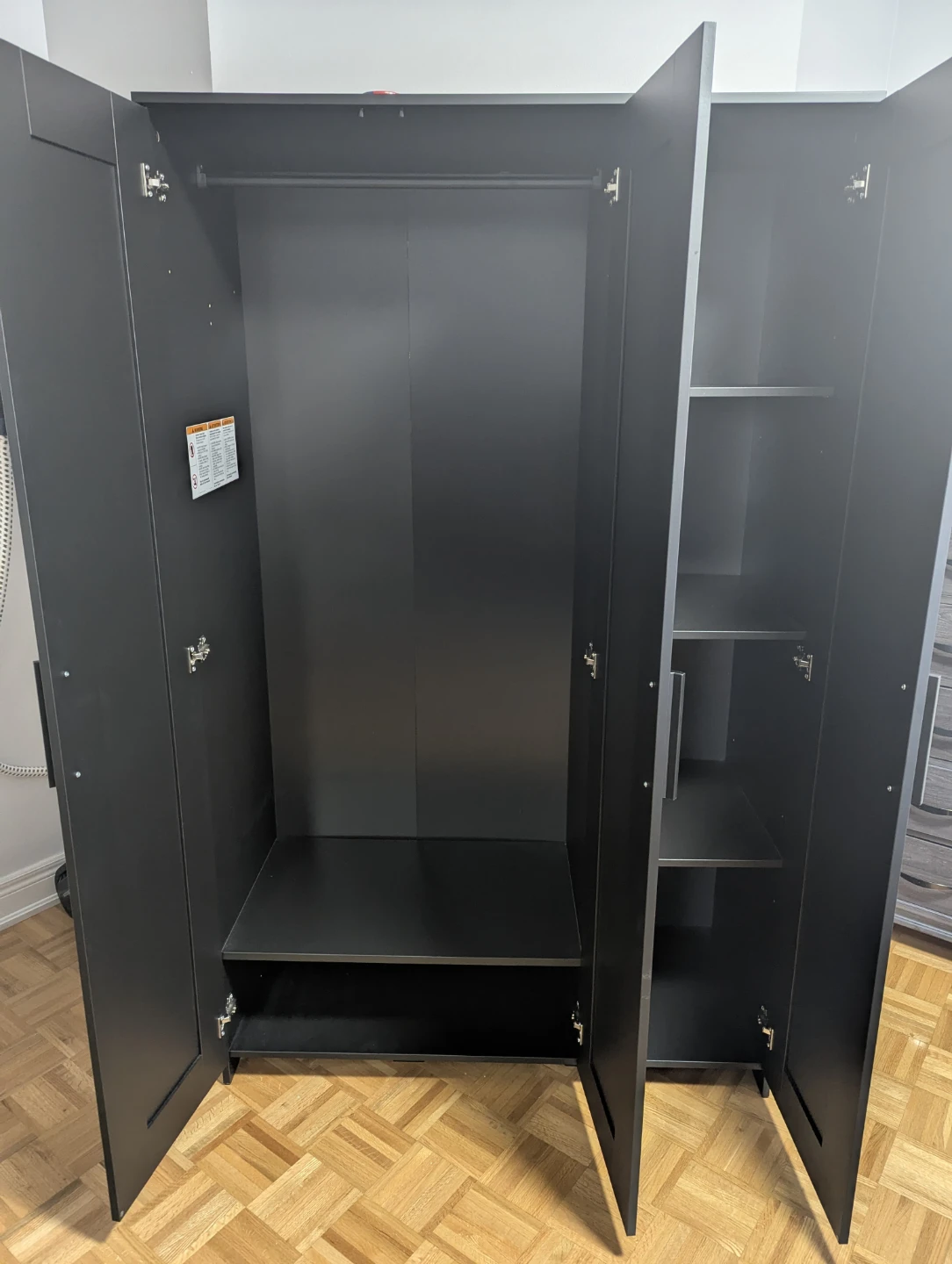 Black 3-Door Wardrobe with Mirrored Door - photo 2