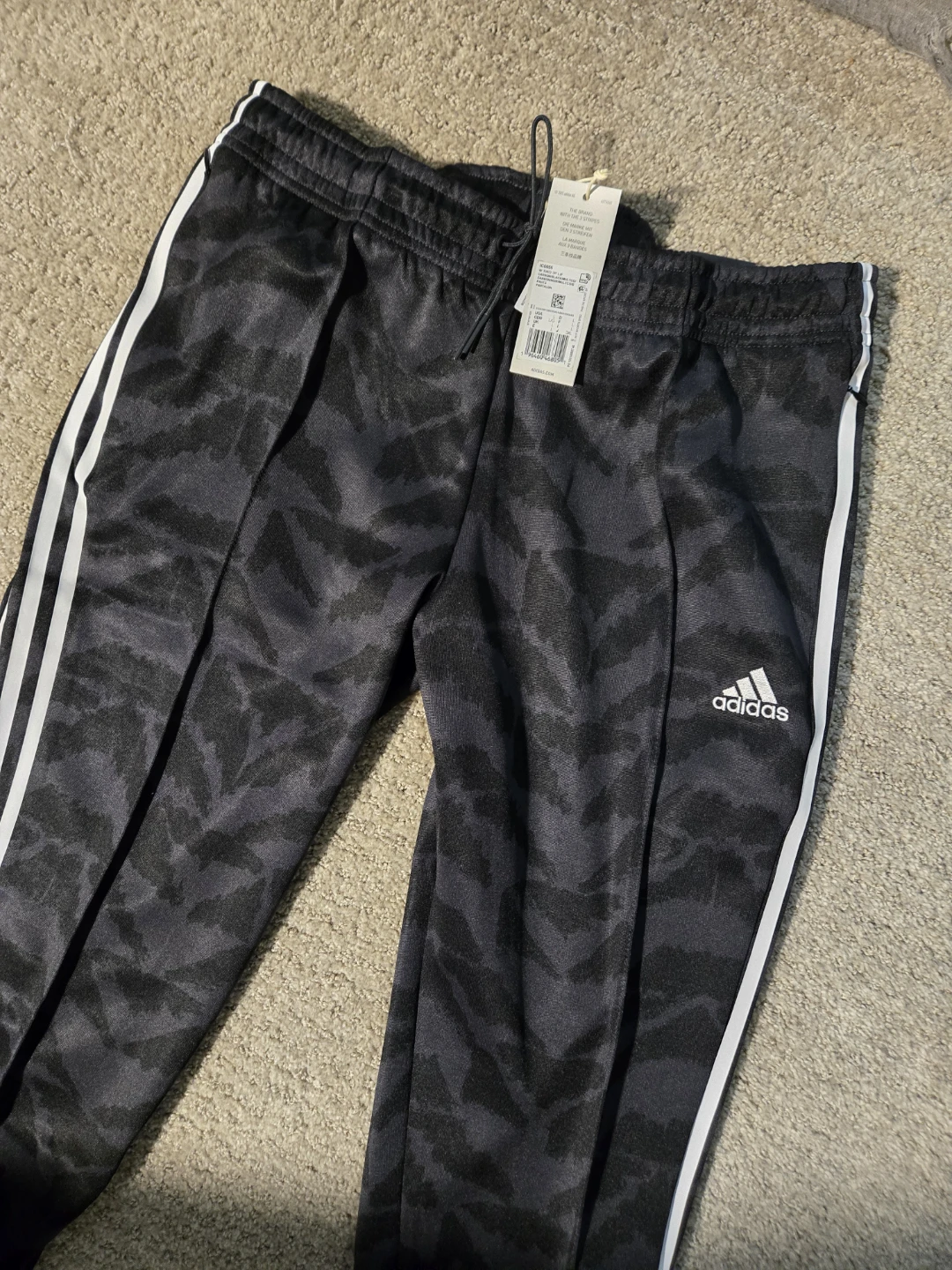 BNWT ADIDAS Tiro TP Lf Pants women's size large - photo 3