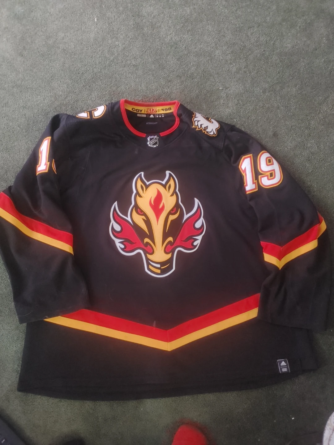 Calgary Flames Adidas Tkachuk #19 Jersey - photo 2