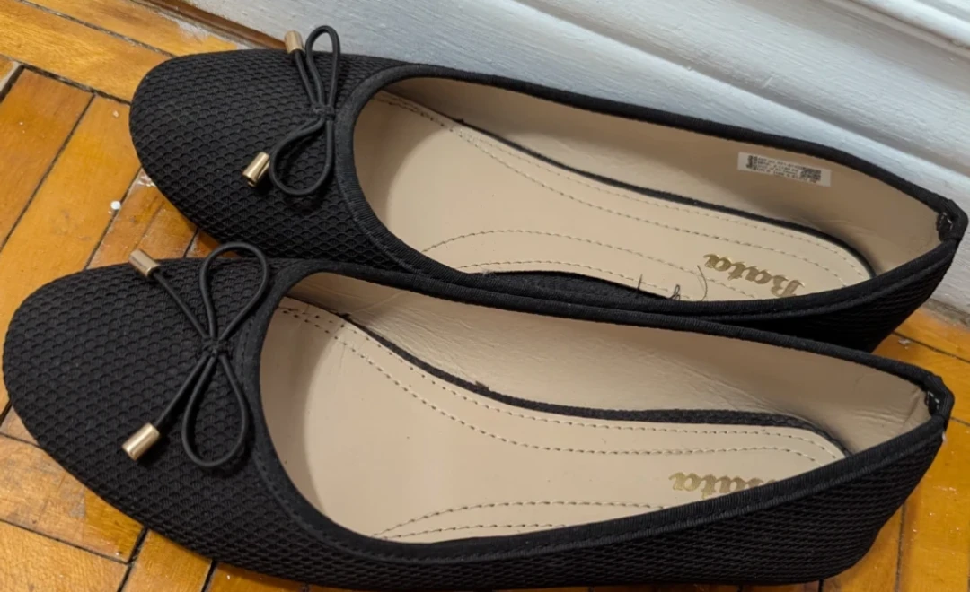‼️Brand new‼️Never worn Bata Women's Black Ballet Flats Size 38