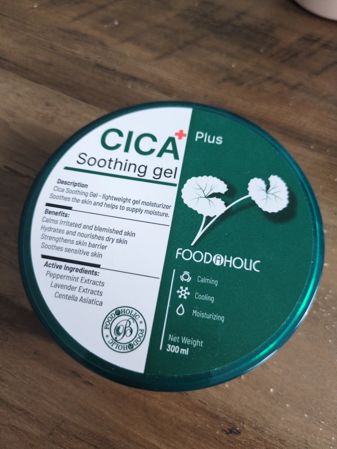 NEW Foodaholic CICA Soothing Gel 300 ml
